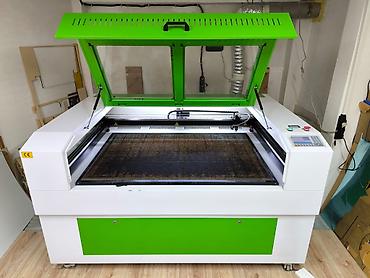 satfinder satilir: Salam. 1300 x 900 mm Lazer (kəsim, cızma, oyma) dəzgahı satılır. Az — 2