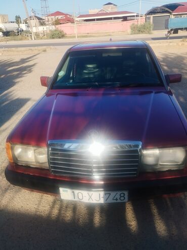 Mercedes-Benz 190 (W201): 2 л | 1992 г. Седан