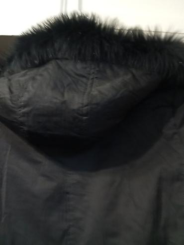 Пуховики и зимние куртки: Пуховик, По колено, С мехом, С капюшоном, Ультралегкий, M — 7