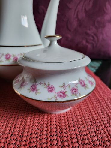 Kuhinjski setovi: Servis nov za kafu Epiag Bohemija 1950g + Cehoslovacka na lalafo.rs — 16 Kuhinjski setovi: Servis nov za kafu Epiag Bohemija 1950g + Cehoslovacka — 16