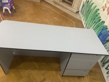 Kompüter masası, Açılmayan, Dördbucaq masa