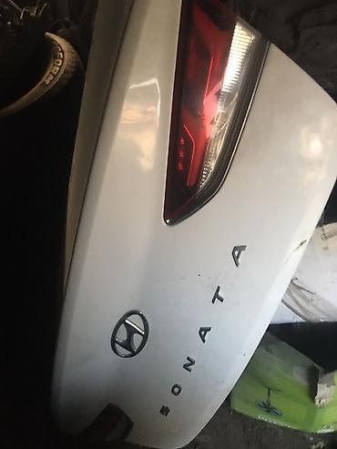 sonata 2003: Крышка багажника Hyundai Sonata, белая. - Оригинальная деталь с — 1