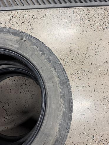 285 65 18: Пара зимних шин Goodyear - Производитель: Goodyear - Тип: зимние — 4