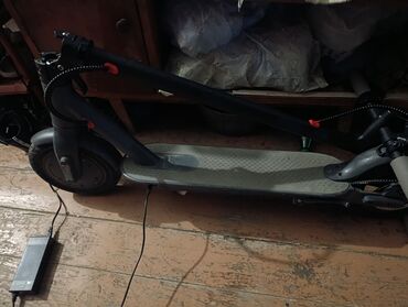 Elektrikli samokatlar: Elektrik skuter – qatlanan model, şarj cihazı ilə - Şəhər içi hərəkət — 2