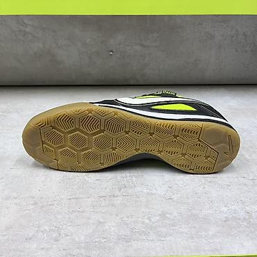 обувь для тренировок в зале: Футзальные кроссовки Nike5 Gato - Назначение: игра в зале/футзал — 5