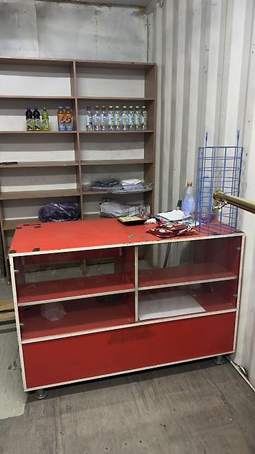 Торговое оборудование: Торговое оборудование для магазина Комплект включает: - — 1