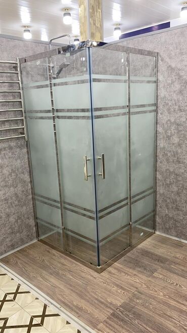 Duş kabinaları, arakəsmələr: Yeni Arakəsmə, Künc üçün, Pulsuz çatdırılma — 19