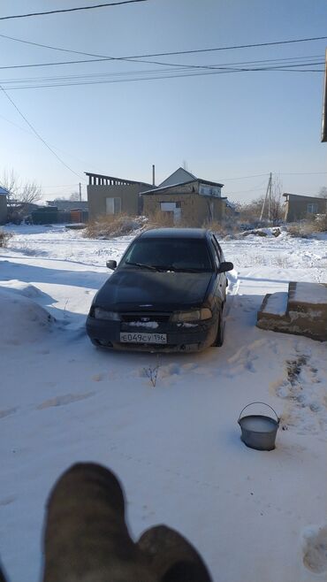 Daewoo: Daewoo Nexia: 2002 г., 1.5 л, Механика, Газ, Хэтчбэк