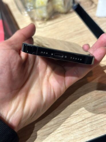 телфон редми: IPhone 14 Pro, Колдонулган, 256 ГБ, Natural Titanium, Заряддоочу түзүлүш, Коргоочу айнек, Каптама, 84 %