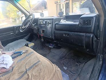 москвич автомобиль: Volkswagen Caravelle: 1992 г., Механика, Бензин, Лимузин — 4