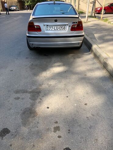 20 yanvar bmw oluxana: Gümüşü rəngdə olan BMW 3 Seriyası sedanı. Maşın yaxşı vəziyyətdədir və