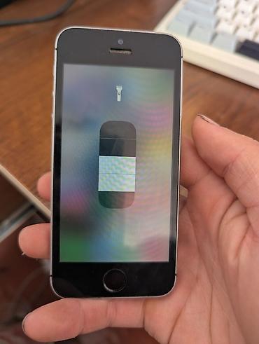 IPhone SE, Колдонулган, 32 ГБ, Күмүш, 84 % — 8