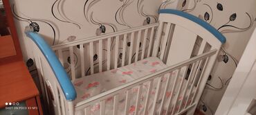 детские кроватки для новорожденных: Односпальная кровать, Для девочки, Для мальчика, Б/у