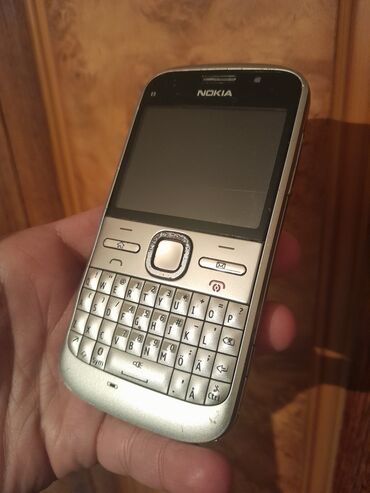 Nokia: Nokia E5, 8 GB, Düyməli