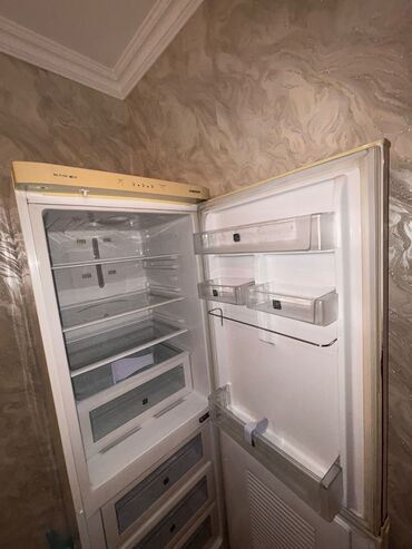 Soyuducular: 2 qapılı Samsung Soyuducu Satılır, rəng - Ağ — 7