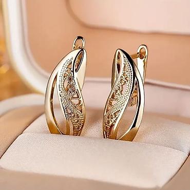 Minđuše: 800 din par — 8