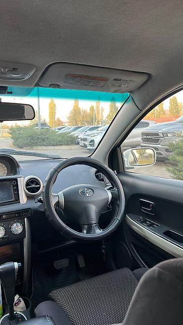 285 30 19: Toyota Ist: 2003 г., 1.5 л, Автомат, Бензин, Хэтчбэк — 3