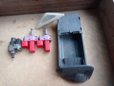 Другие аксессуары: Форд Фокус 1. поддон от Сплит порт 2 л. Блок АБС. Смотрите фотки 30 — 10