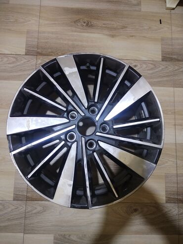 диски на шкоду: Salam changan qiyuan A05 disqisi usdunde cizig ları var eyrisi udari