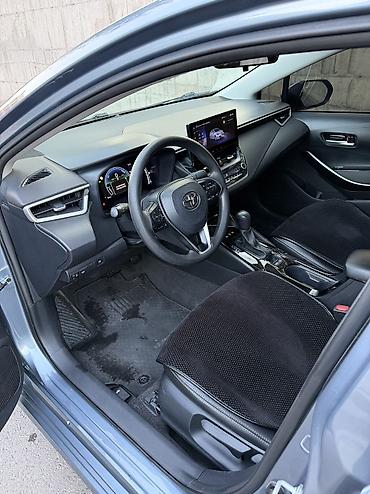 Toyota: Toyota Corolla: 2023 г., 1.8 л, Вариатор, Гибрид, Седан — 8