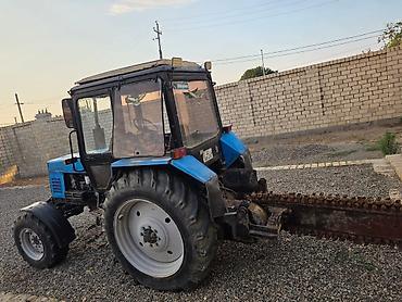 traqtor: Belarus 82 (MTZ-82) traktor – xəndək açan (trench) avadanlıqla — 2