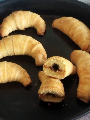 Süd məhsulları və yumurtalar: Qoğal, xaçapuri, pirojki, hotdog, şəkərçörəyi, qurabiyə və s. öncədən