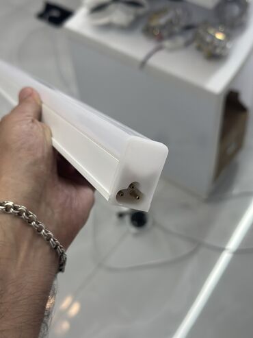 Digər işıqlandırma: 9w və 18w işıq gücünə sahib olan lampalar. 9w-3.5 azn ( 60 cm) 18w- 5 -da lalafo.az — 5 Digər işıqlandırma: 9w və 18w işıq gücünə sahib olan lampalar. 9w-3.5 azn ( 60 cm) 18w- 5 — 5