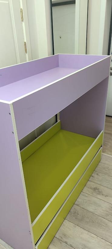 bunk bed: Детская двухъярусная кровать-компакт - Конструкция: два спальных — 2