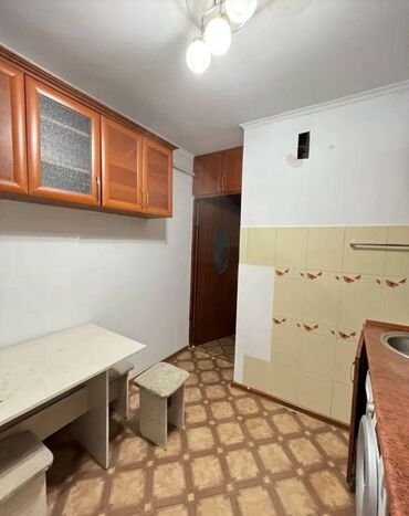 2 комнатные квартиры в бишкеке продажа: 2 комнаты, 43 м², 104 серия, 1 этаж, Евроремонт