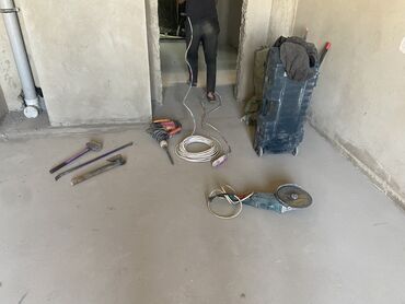 Демонтажные работы: Разбор полов, Снятие потолков, Снос стен | Гипсокартонная стена, Снос перегородки, Снятие старой штукатурки | Зачистка от старых обоев, Сбивка старой штукатурки, Снятие извести | Демонтаж ламината, Демонтаж паркета, Демонтаж линолеума | Крыша из шифера, Металлочерепичная кровля, Мягкая кровля Больше 6 лет опыта — 12