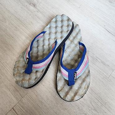 foot patch: Сланцы-вьетнамки 37р. Почти новые. 1) Серые мягкие массажные сланцы - — 1