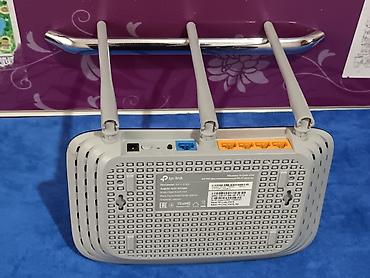 Модемы и сетевое оборудование: Wi‑Fi роутер TP‑Link (серия Archer/серый низ, глянцевая чёрная крышка — 5