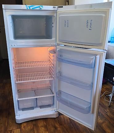 холодильник бу продажа: Холодильник Indesit, Б/у, Двухкамерный, De frost (капельный), 60 * 145 * 60 — 2