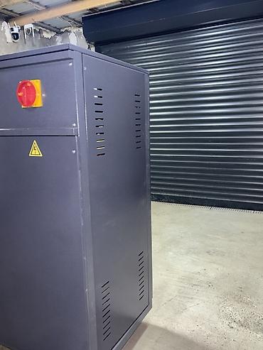 mobil stabilizátor: Sənaye tipli üçfazalı elektrik stabilizatoru/transformator dolabı - — 4