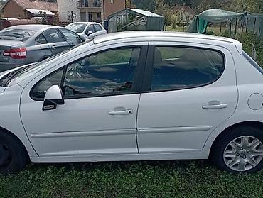 smart multimedija: LEVA VRATA ZA PEUGEOT 207 | Polovini delovi za Peugeot 207 Delovi — 1