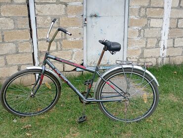 купить спортивный велосипед недорого: İşlənmiş Şəhər velosipedi 28", sürətlərin sayı: 32, Ünvandan götürmə