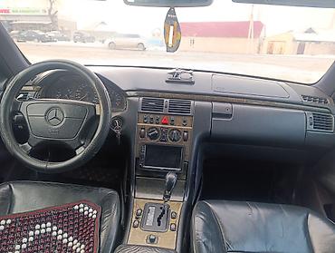 x class: Mercedes-Benz E-Class: 1995 г., 3.2 л, Автомат, Бензин, Седан — 6