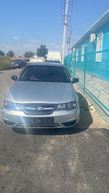 авто авенсис: Daewoo Nexia: 2010 г., 1.5 л, Механика, Бензин, Седан