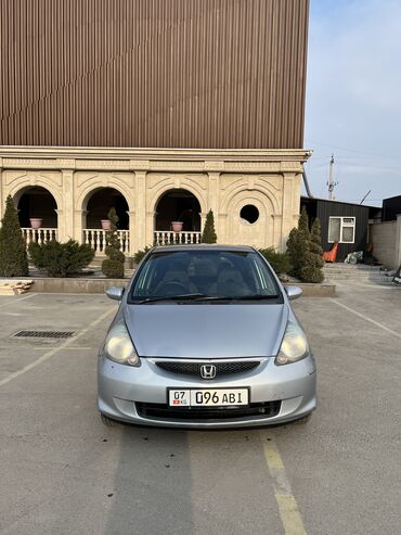 honda fit рестайлинг: Honda Fit: 2005 г., 1.3 л, Вариатор, Бензин