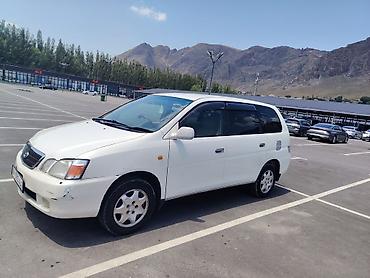 210 2 2: Toyota Gaia: 2002 г., 2 л, Автомат, Бензин, Минивэн — 8
