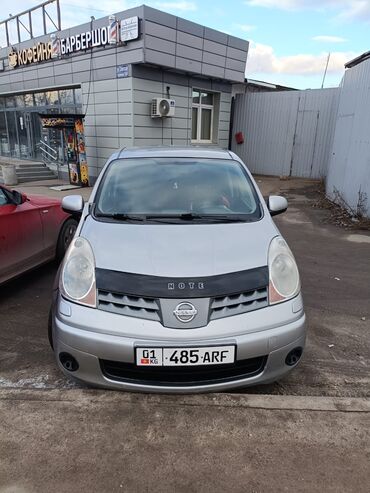 срочно продать машину: Nissan Note: 2007 г., 1.6 л, Механика, Бензин, Хэтчбэк