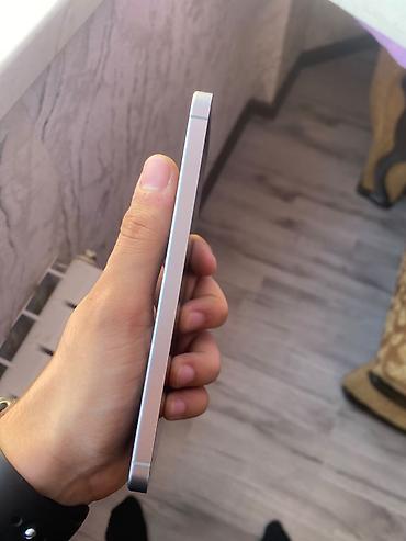 galaxy s21 fe 5g: Samsung Galaxy S25 FE, 128 GB, rəng - Boz, Düyməli, Barmaq izi, Simsiz şarj — 5