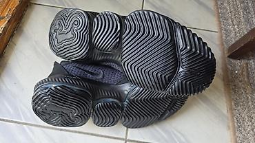 patike carl: Nike Lebron 16. Patike su u odličnom stanju i odlične su za košarku i — 5