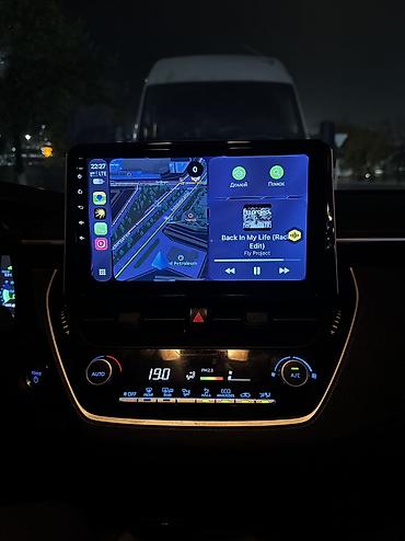 Toyota: Toyota Corolla: 2022 г., 1.8 л, Автомат, Гибрид, Седан — 13