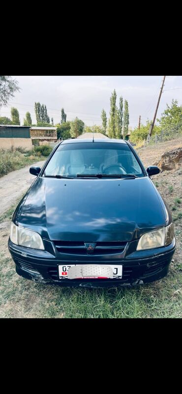 эвакуатор продажи: Mitsubishi Space Star: 2001 г., 1.6 л, Механика, Бензин, Хэтчбэк