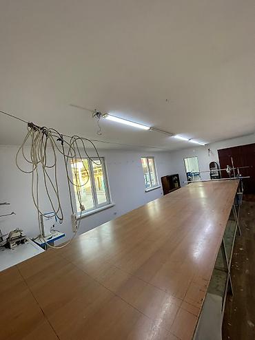 Аренда цехов, заводов и фабрик: Срочно!!! сдаю швейный цех на долгий срок!! Имеется общий 20-машинок( at lalafo.kg — 10 Аренда цехов, заводов и фабрик: Срочно!!! сдаю швейный цех на долгий срок!! Имеется общий 20-машинок( — 10