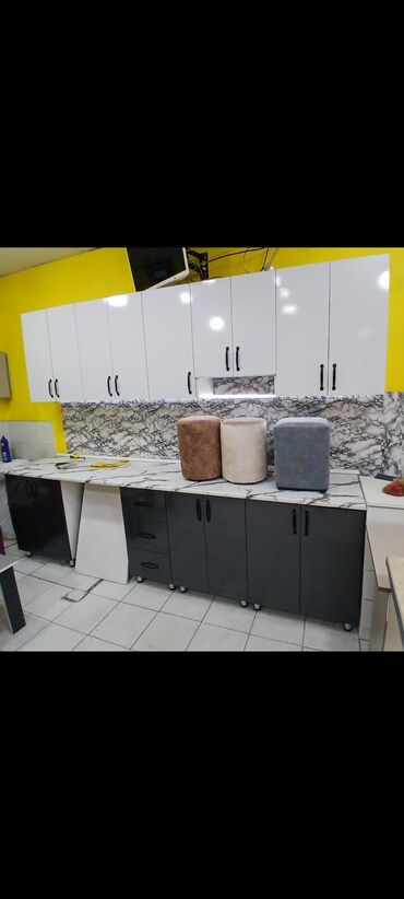 Mətbəx mebeli: Yeni vitrin mali‼️Mətbəxt mebeli 3metr 430m unvan Razin çatdirilma