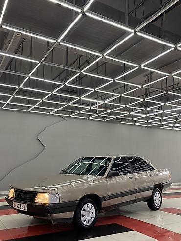 Audi: Audi 100: 1988 г., 1.8 л, Механика, Бензин, Седан — 17