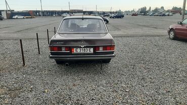 мерседес 124 5: Mercedes-Benz 200: 1984 г., 0.2 л, Механика, Бензин