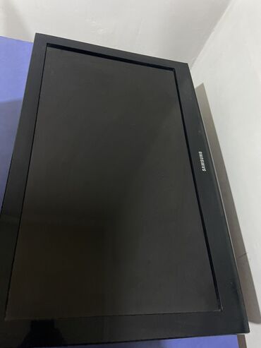 пастафка телевизор: Samsung оригинал, диагональ 32 - 80см без интернета, работает